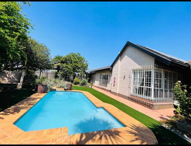 3 BEDROOM HOUSE FOR SALE IN RANDHART